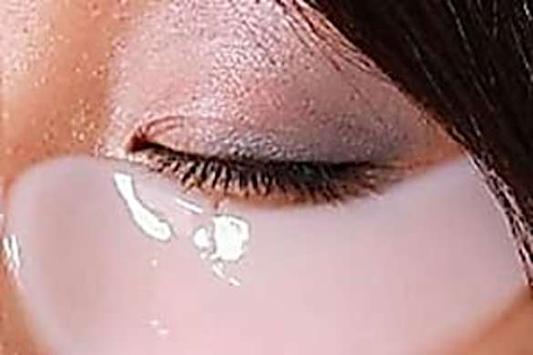 Say 'Goodbye' To Wrinkles (Do This Once Daily)