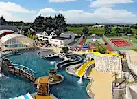 Quel camping avec piscine choisir ? Tout savoir sur les espaces aquatiques en camping !