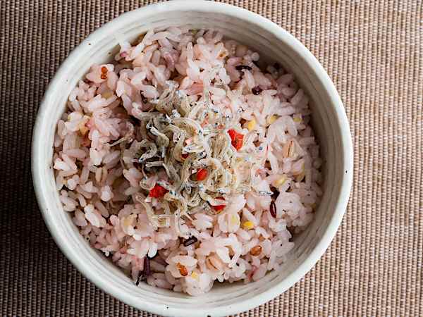こんなに差が？白米と雑穀米の栄養価を比較した結果