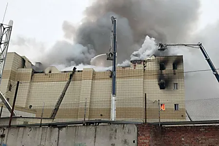 Παγιδευμένοι στην πυρκαγιά στο ρωσικό εμπορικό κέντρο, τα παιδιά είπαν αποχαιρετιστήρια τηλεφωνικά