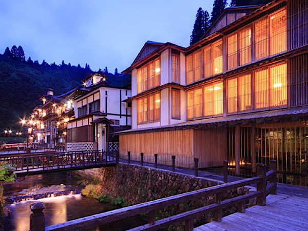 憧れの別荘を全国各地に所有！新しい別荘の持ち方が凄い