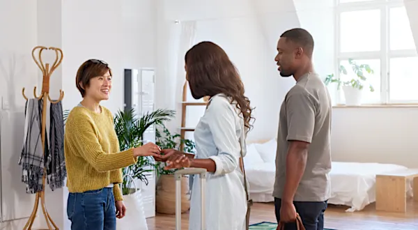 Como os proprietários ganham até BRL$8000/semana em hospedagem de viajantes