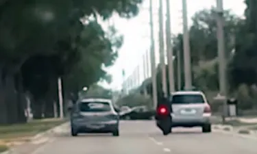 La brutal reacción de un conductor en una discusión