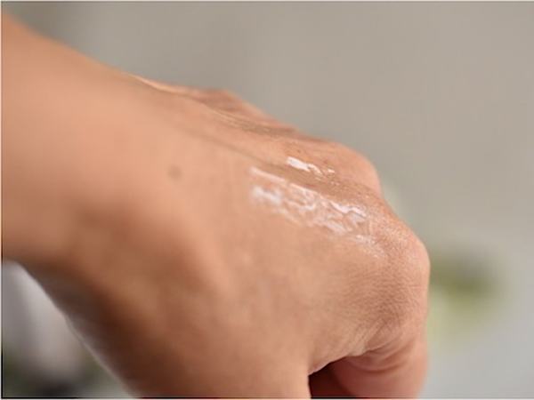 渡辺美奈代も称賛した、ロキソニンの会社が開発したエイジングコスメがすごい!