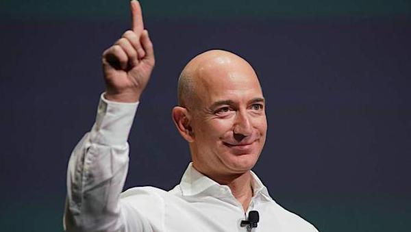 Who Are the 10 Richest People on the Planet?