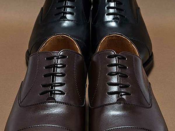 革靴の紐の結び方。定番のシングルとパラレルを解説