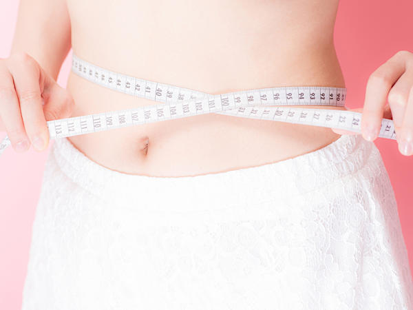 3分のマッサージでおなかの「浮き輪肉」を落とす!