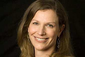 Carolyn Hax: My husband is pressuring me to experiment sexually