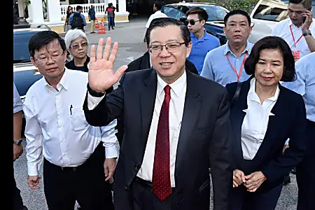 Ο επικεφαλής της Penang Lim Guan Eng ισχυρίζεται ότι δεν είναι ένοχος σε δίκη διαφθοράς