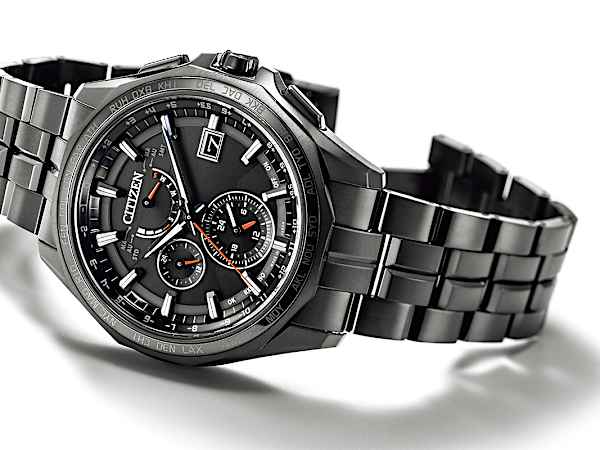 “知的な黒”なら、オンもオフもOK？ブラックチタンシリーズに、新モデル登場