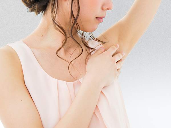 日本人の10%はわきがにおう体質?気付かれないようにするには